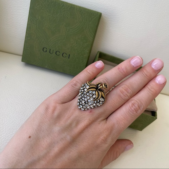 NWT 100% Authentic Gucci Strawberry Motif Ring with Red Crystal Size XS US 5.25 - Picture 7 of 8